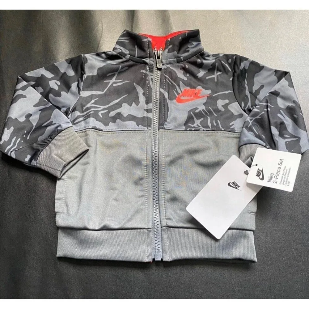 NWT Nike Athletic Track Suit Set Baby Boys Size 18M